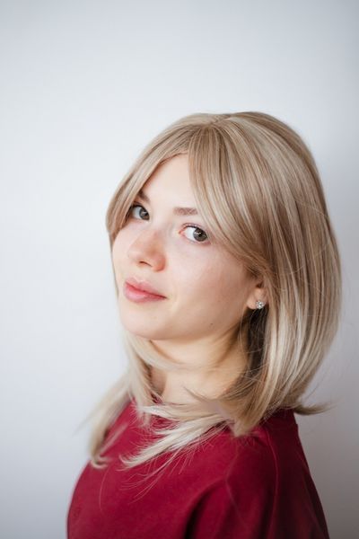 Красива перука середня довжина блонд колорування (2429) 2429 фото