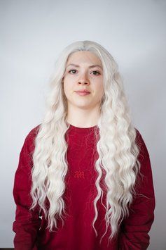 Красива перука на сітці холодний блонд (4688) 4688 фото