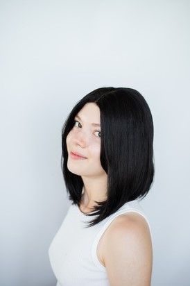 Чорна перука каре на сітці подовжена чолка ( 2928 ) 29228 фото