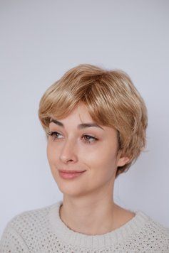 Перука коротка попелястий блонд BdF Lisa Life ( 18/22/12 ) Парик короткий пепельный блонд BdF Lisa Life ( 18/22/12 ) фото