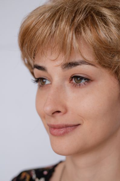 Коротка руса мелірована перука BdF Hana Life ( 18/24/22 ) Короткий русый мелированый парик BdF Hana Life ( 18/24/22 ) фото
