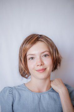 Коротка світло коричнева европейська перука меліровка HairUP Bolero ( 4/30/27/4R ) Светло коричневый мелированный парик ( 4/30/27/4R ) фото